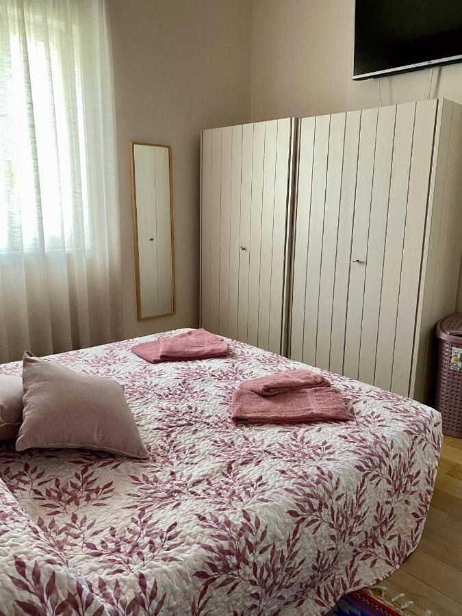 Residenza Palmira Bardolino Apartment Calmasino Exterior foto